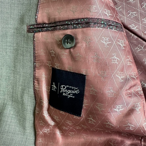 Penguin Sports Coat - Picture 4 of 5